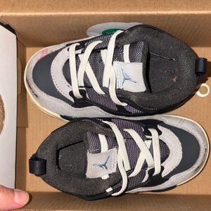 Jordan 4 RM - Black and White Sneakers